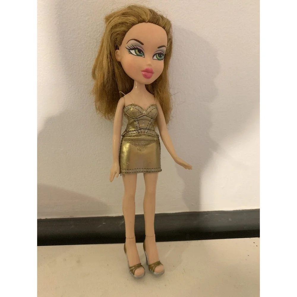 Vintage Bratz Meygan Doll With‎ Gold Dress & Heels